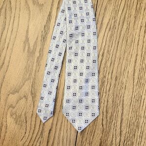 VINTAGE Geometric Patterned Tie in Light Blue and White